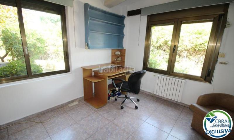 Foto be23e72a-5ab1-4a9d-9edf-5b2101aacbd9. Casa amb calefacció aparcament a Requesens Empuriabrava