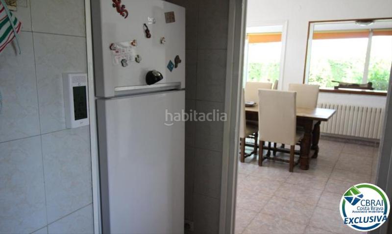 Foto eb48d867-6ecb-449a-bc73-1f4807d7ed65. Casa amb calefacció aparcament a Requesens Empuriabrava