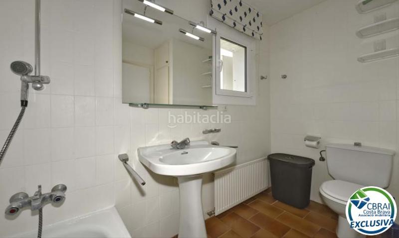 Foto 65bc586e-0767-46d6-8724-687750ed18de. Casa aparellada a Salins - Cavall de Mar Empuriabrava