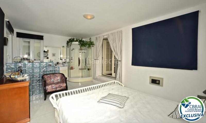 Foto e004a22f-65e4-4e21-91b0-b0e968a34290. Casa bifamiliare in Salins - Cavall de Mar Empuriabrava