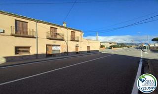Casa aparellada a Sant Climent Sescebes