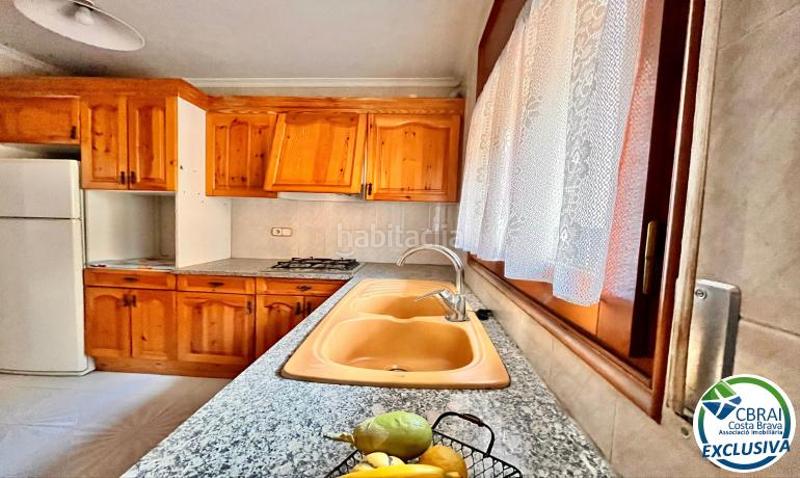 Foto 53bf9676-3207-4b92-a50a-c917bef92e1e. Apartament a Centre Roses