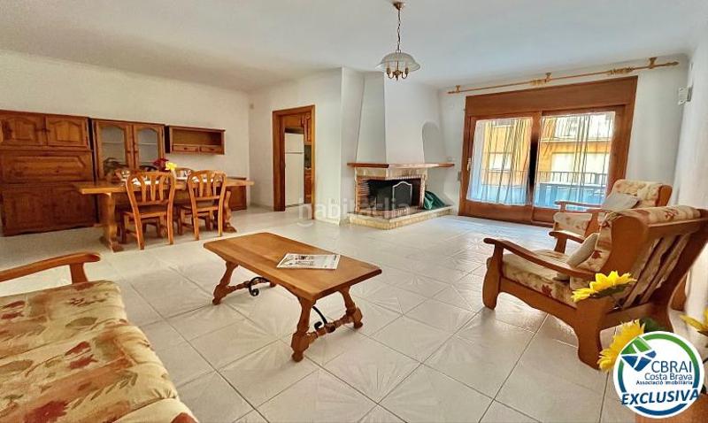 Foto fbdad36a-c67d-41e8-991c-f90159e2408f. Apartamento en Centre Roses