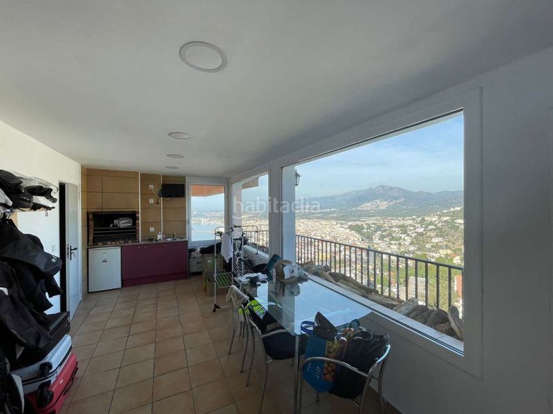 Foto 7aa014a9-6df9-4dcd-b6fe-a051cf135093. Casa aparellada amb aparcament a Puig Rom-Canyelles-Almadrava Roses