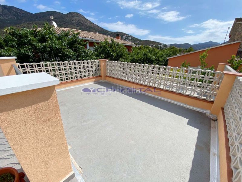 Foto 65ab3039-e3b6-418a-8712-419fe0284fd9. Casa amb aparcament a Nord Roses
