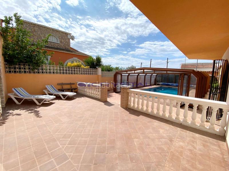 Foto fa7f54c3-1eb9-44ce-8b8c-7f1a4b27f8f7. Casa amb aparcament a Nord Roses