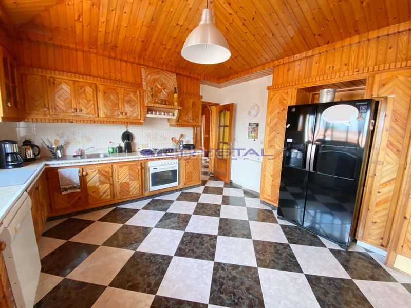 Foto ffab9335-e4c0-40ec-9a4c-c1cc94c398a7. Casa amb aparcament a Nord Roses
