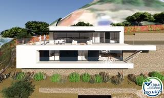 Terreny residencial a Centre. Parcela de terreno muy grande de 1072m2 con una magnfica vista a