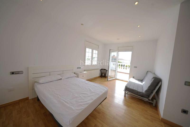 Foto 6fbf2432-3db2-4022-b50f-d3c66fc50d72. Casa con parcheggio in Alberes Empuriabrava