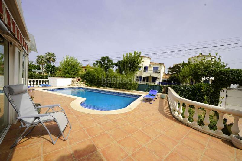 Foto dfea19d5-06bc-4d7e-bd6e-5056440438f5. Casa con parcheggio in Alberes Empuriabrava