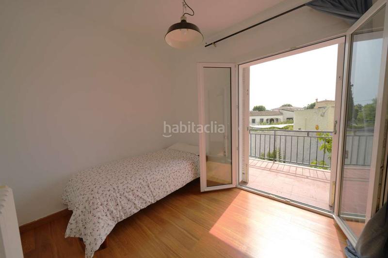 Foto 08db4760-4909-41c5-94d5-52b197960826. House with parking in Alberes Empuriabrava