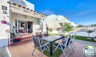Casa aparellada a Puigmal - Mas Nou