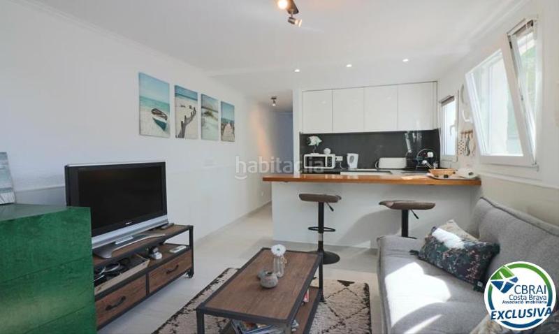 Foto 0b1d9968-c692-4af7-97dd-e56a11240b07. Casa con riscaldamento parcheggio in Cap Ras - Creus - Falconera Empuriabrava