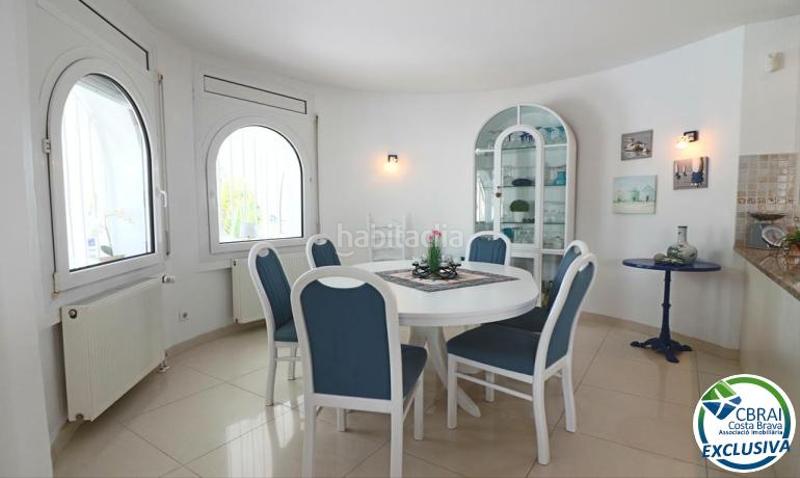 Foto 41425392-c5ae-4b51-8475-e0d03efb0d0a. Casa con riscaldamento parcheggio in Cap Ras - Creus - Falconera Empuriabrava