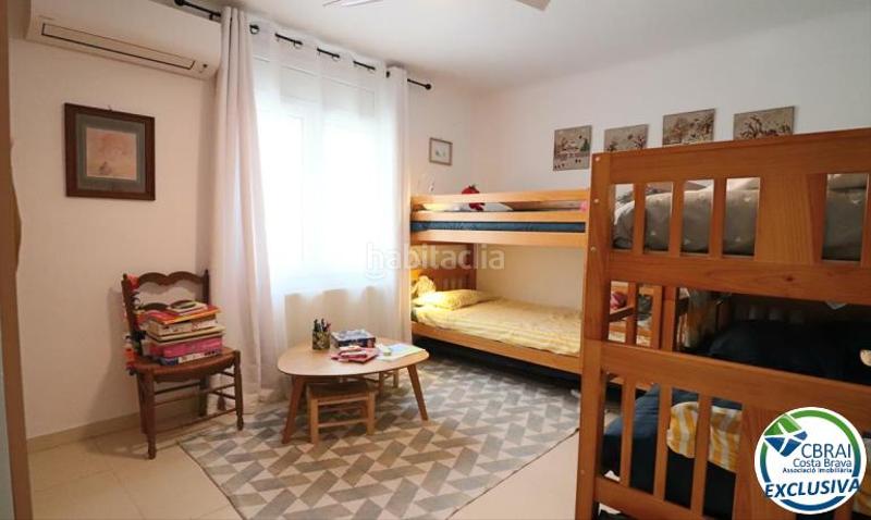 Foto fa5c9f16-fb43-49b3-ad0f-903d230d4921. Casa con riscaldamento parcheggio in Cap Ras - Creus - Falconera Empuriabrava