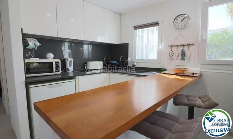 Foto 6b90a66d-5a11-4e01-b601-4e0cc173e05f. House with heating parking in Cap Ras - Creus - Falconera Empuriabrava