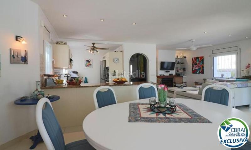 Foto 7072ad91-89b3-4cd3-97f4-92e70e35887a. House with heating parking in Cap Ras - Creus - Falconera Empuriabrava