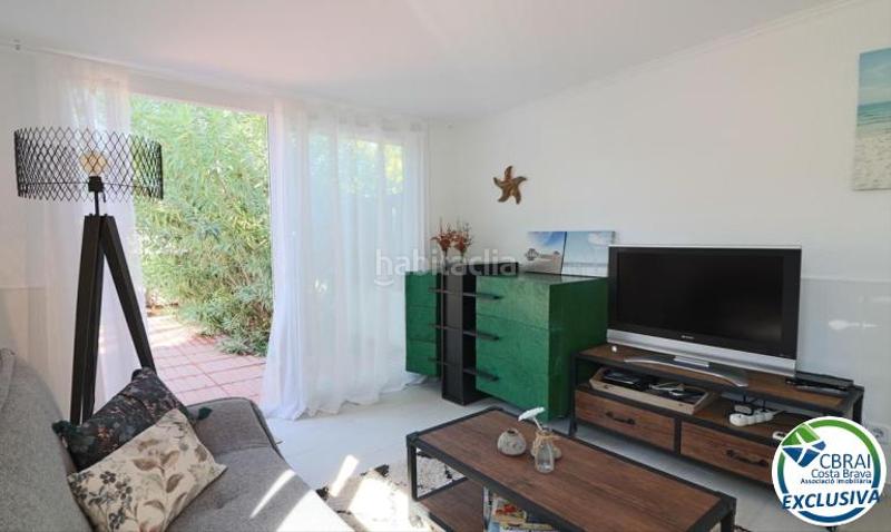 Foto a3b6f7dd-3a32-4987-add7-4725c561b7b7. House with heating parking in Cap Ras - Creus - Falconera Empuriabrava