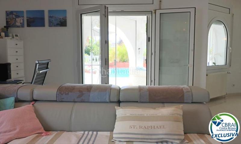 Foto 6bb06210-deb5-4cff-960d-bd9f0de849fe. Maison avec chauffage parking dans Cap Ras - Creus - Falconera Empuriabrava