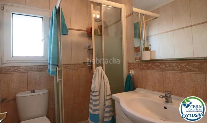 Foto 7eec5eae-63fa-405c-bdfc-c272efe02d01. Maison avec chauffage parking dans Cap Ras - Creus - Falconera Empuriabrava