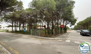 Terreny residencial a Nord. Precioso terreno de 468 m2 a tres vientos para construir una cas