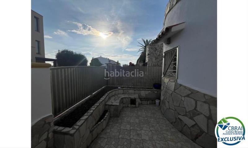 Foto 9a7d818b-41d1-4417-bec3-50af2ab33519. Casa pareada en Puigmal - Mas Nou Empuriabrava