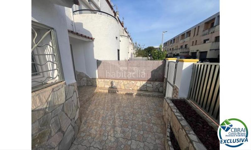 Foto f1fbf219-75ce-40ef-8d83-2e6dfd569ce2. Casa pareada en Puigmal - Mas Nou Empuriabrava