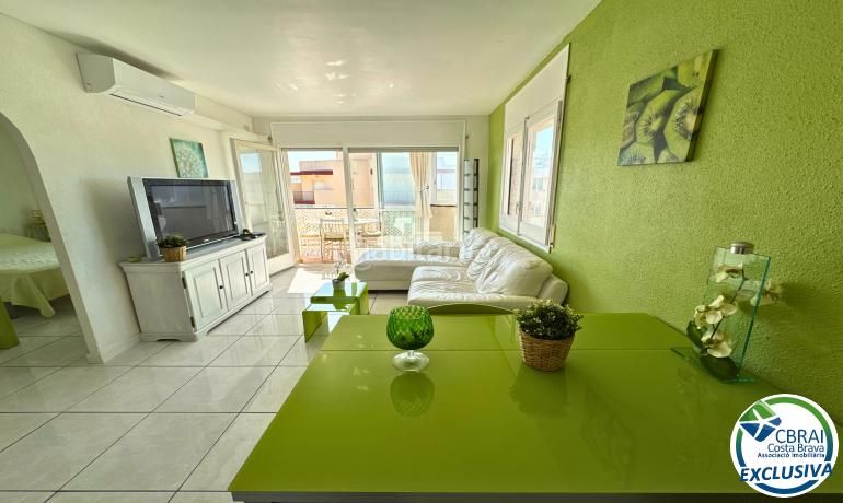 Foto b838a546-fb56-4dc7-ab0e-bfbbb128e4a4. Apartament amb calefacció a Santa Margarida Roses
