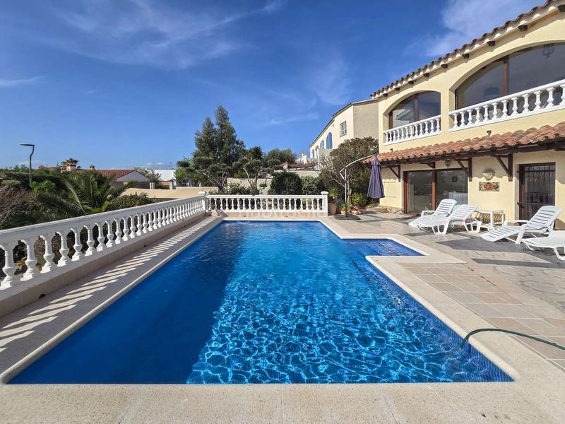 Foto e1c459f4-cc4d-4301-bc9b-d781dbcf1f50. Casa en Nord Roses