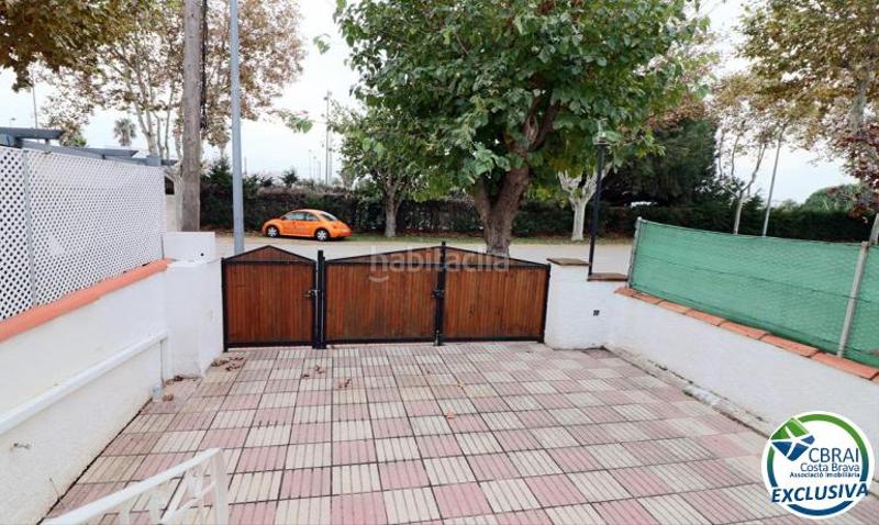 Foto 444df474-f12f-40dd-afc9-4bf29ce6f588. Casa aparellada amb piscina a Tordera - Fluvià - Llobregat Empuriabrava