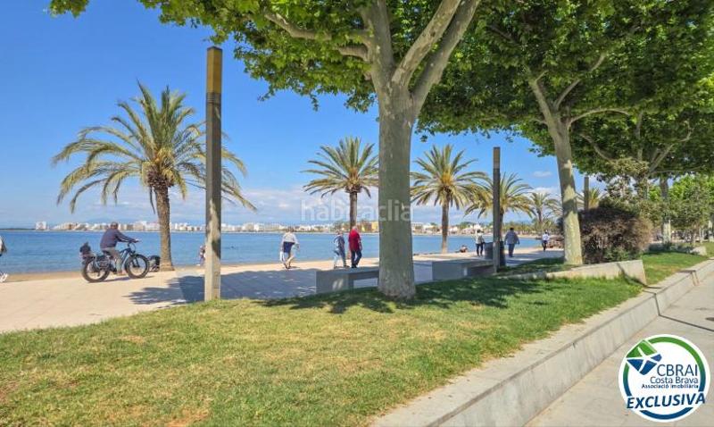 Foto 4af08798-ab8e-4290-b0cd-cf5fec632ef9. Apartament a Centre Roses