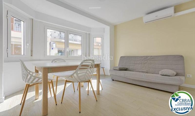 Foto e3580be7-943e-4156-ae44-aed6066301b3. Apartament a Centre Roses