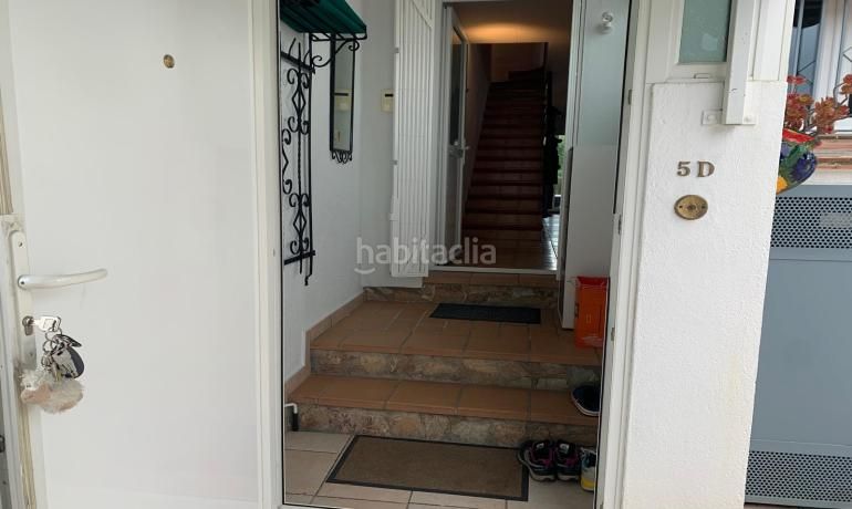 Foto f9db21aa-5f02-466b-8009-1a0cc6674a1f. Casa aparellada amb calefacció aparcament a Carmençó Empuriabrava