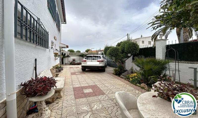 Foto 4092113c-f998-44d8-a482-d64c200602b6. Casa pareada en Montgrí Empuriabrava