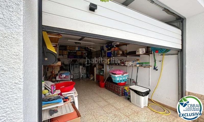 Foto 16c96bc6-36a8-4ac5-8151-0c1ec22bf2d0. Maison jumelée avec parking dans Montgrí Empuriabrava