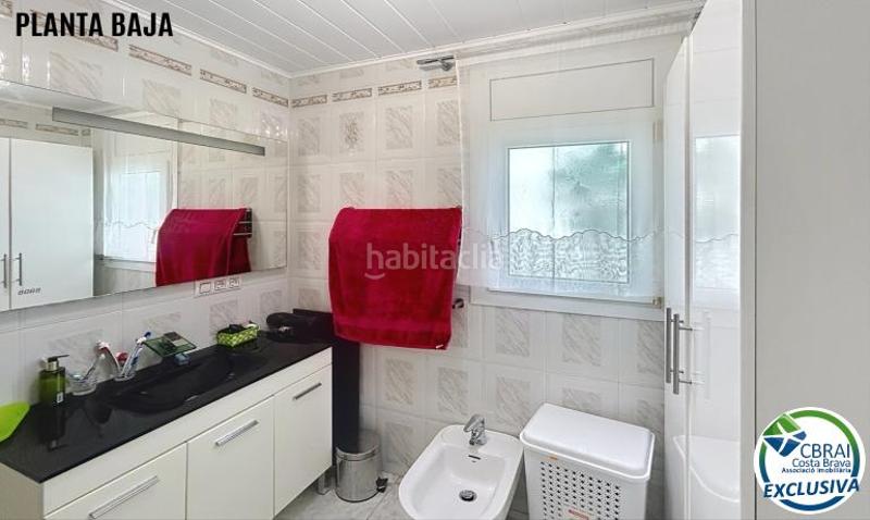 Foto 5474e0a7-ccc9-40df-b985-e67382a0b77b. Maison jumelée avec parking dans Montgrí Empuriabrava