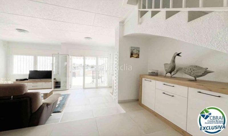 Foto ba31e64c-9e34-47e0-9cc7-ea3c32f4aeab. Casa aparellada amb aparcament a Tordera - Fluvià - Llobregat Empuriabrava
