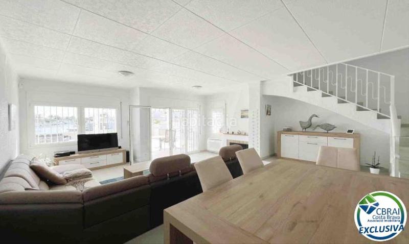 Foto 2e6f225f-ac73-4fc1-9d91-315c6e34801f. Casa bifamiliare con parcheggio in Tordera - Fluvià - Llobregat Empuriabrava