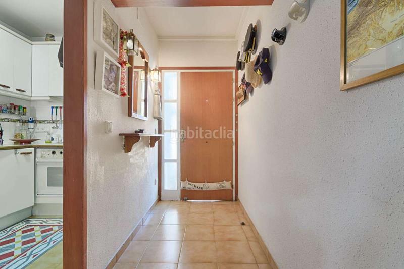 Foto 5ee9e108-bf5b-48ad-b177-7019078b1375. Casa aparellada amb aparcament a Santa Margarida Roses