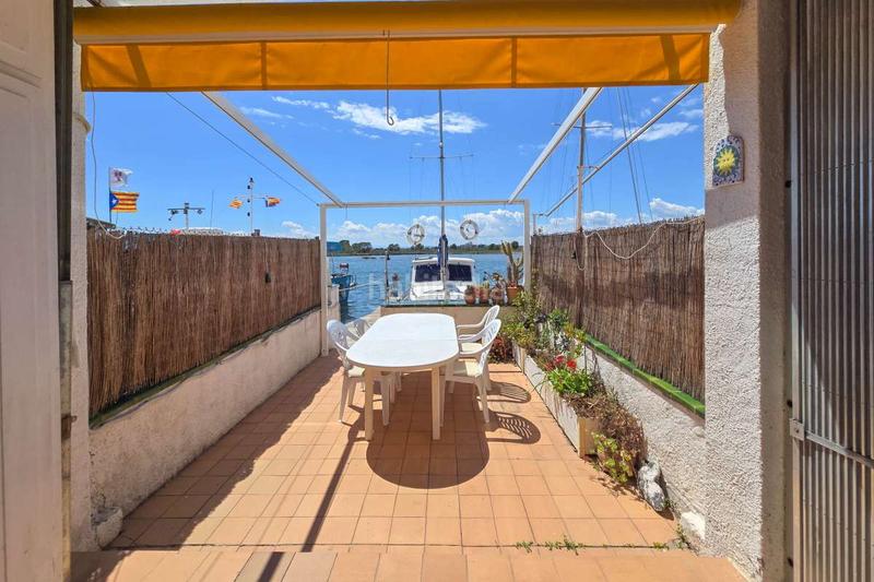 Foto 9873fee5-95b0-46ee-82d8-2a9294faf88c. Casa aparellada amb aparcament a Santa Margarida Roses