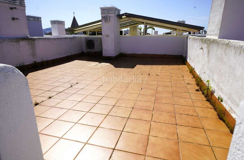 Foto 0ab64491-1a5c-4fcd-ba2e-6d3018a89774. Àtic amb piscina a Santa Margarida Roses