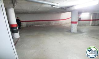 Autoparkplatz in Centre. Se vende  parking en roses con ubicacin ideal y fcil acceso
