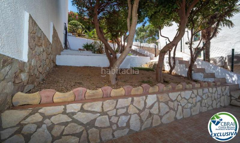 Foto a5c27dcd-7e7d-4aa1-b6d7-dfd9134ee843. Casa con parcheggio in Port de la Selva (El)