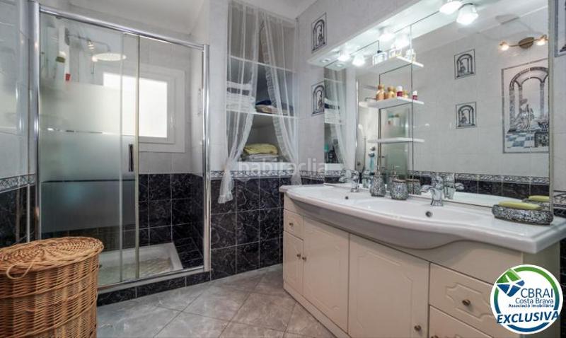 Foto ad4fd8fd-f027-4531-a106-f2c6d1238ff3. Casa con parcheggio in Port de la Selva (El)