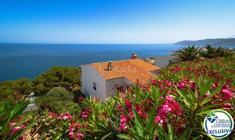 Foto b7d98c97-f82d-42c9-a5ce-57a2d87c4873. Casa con parcheggio in Port de la Selva (El)