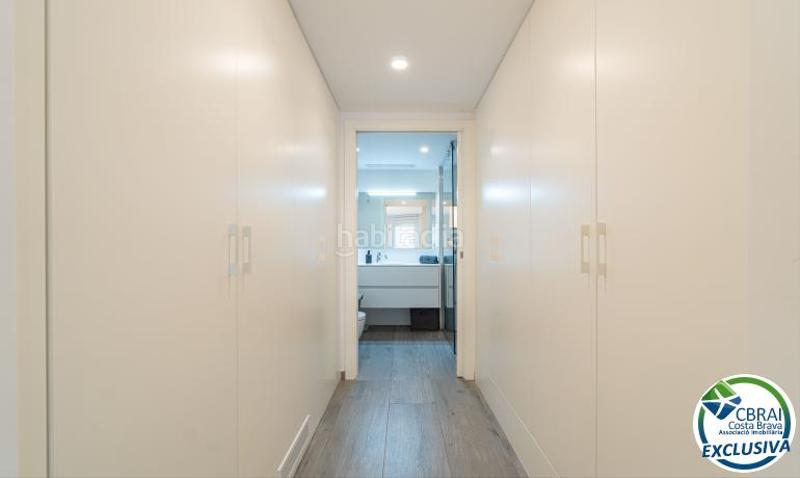 Foto bf162dc4-2970-47a5-8f44-7fe9ca7c1679. Appartement avec chauffage parking dans Centre Roses