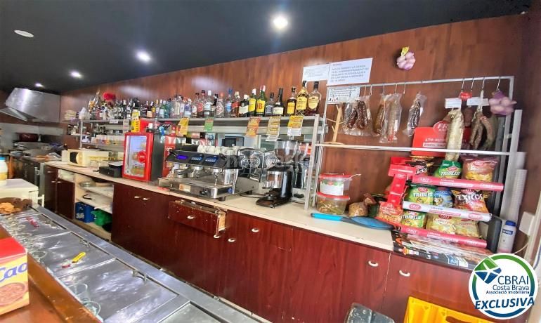 Foto b3d83ae6-95d9-4e33-934c-194230176240. Büro mit heizung in Torroella de Montgrí