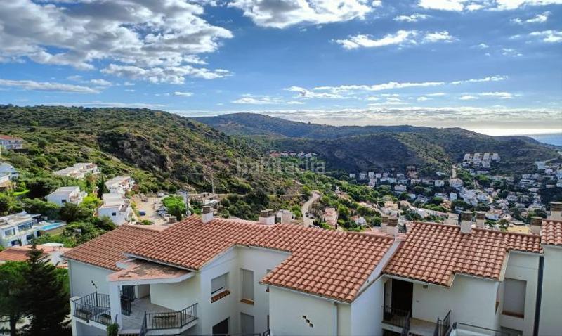 Foto 86ed2ac2-5f01-40b7-8d63-b544f8505e2a. Duplex con riscaldamento in Puig Rom-Canyelles-Almadrava Roses