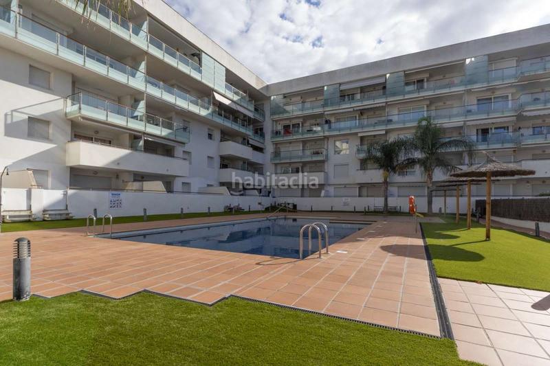 Foto 1a9cba18-28f2-4641-ab06-99e4b263806f. Duplex con piscina in Santa Margarida Roses