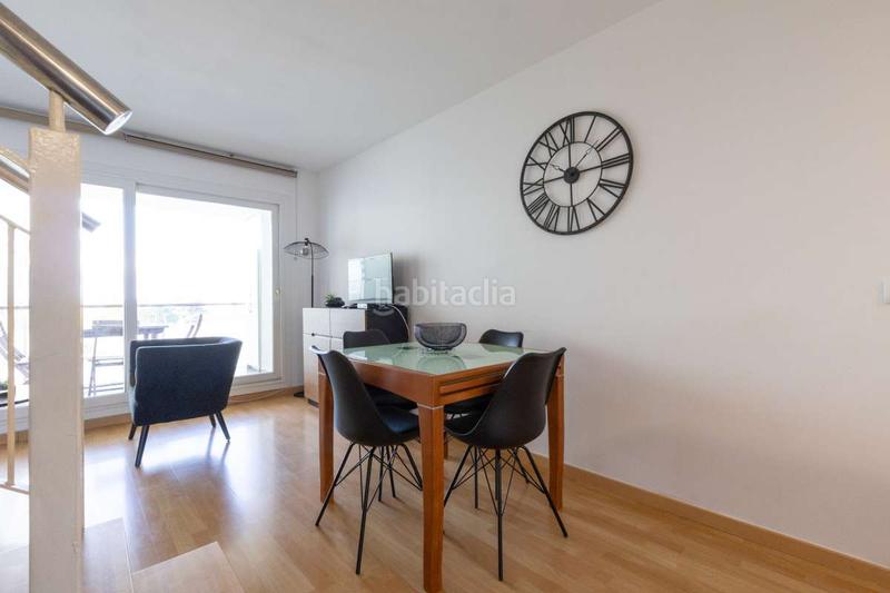 Foto a4b4d408-1c81-4237-bd26-6e3a788cecc7. Duplex con piscina in Santa Margarida Roses